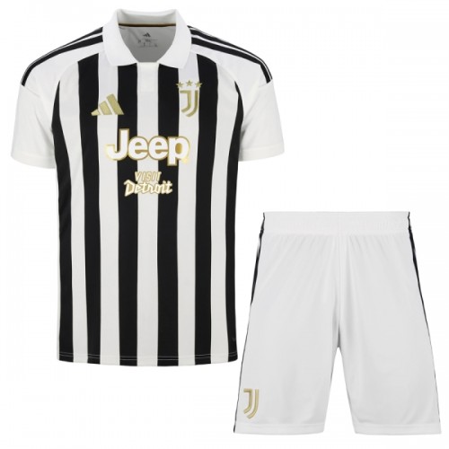 Juventus Hjemme 2026-27 - Barn Draktsett Juventus Hjemme 2026-27 - Barn Draktsett
