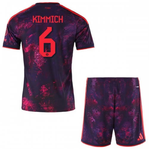 FC Bayern München Kimmich 6 Tredje 2026-27 - Barn Draktsett FC Bayern München Kimmich 6 Tredje 2026-27 - Barn Draktsett