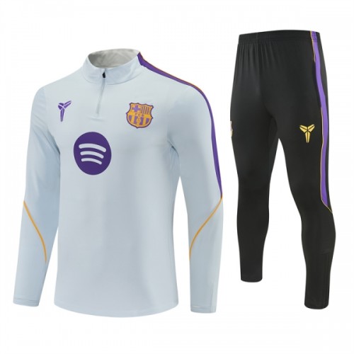 Barcelona Trenings Collegegenser 2026-27 Kvart-Zip Hvit - Herre Barcelona Trenings Collegegenser 2026-27 Kvart-Zip Hvit - Herre