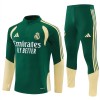 Real Madrid Trenings Collegegenser 2026-27 Kvart-Zip Grønn - Herre Real Madrid Trenings Collegegenser 2026-27 Kvart-Zip Grønn - Herre