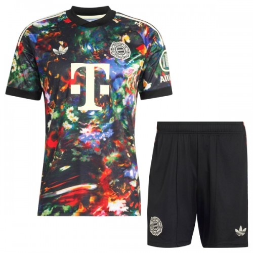 FC Bayern München Oktoberfest 2026-27 - Barn Draktsett FC Bayern München Oktoberfest 2026-27 - Barn Draktsett